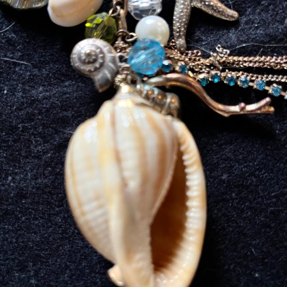 Fun, Funky Sealife Necklace (Clasped 17”) - Picture 8 of 9